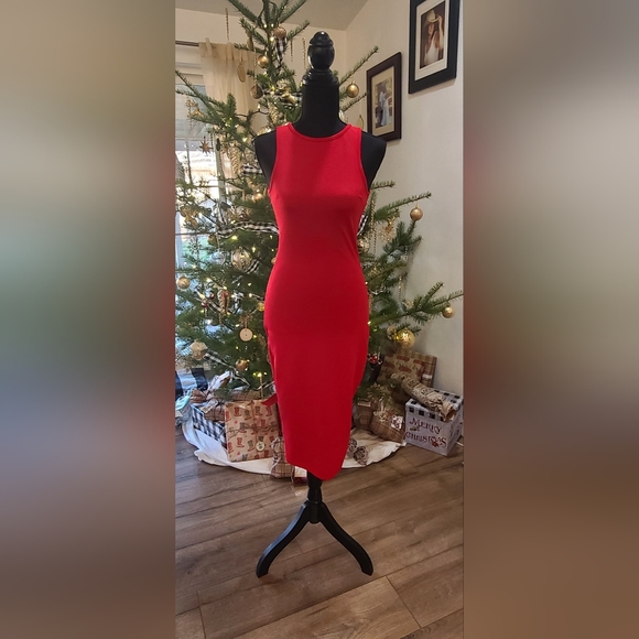 WORN ONCE! - SWEET COLLECTION - Sexy Red Form-fitting party dress! Size Small - Picture 1 of 5